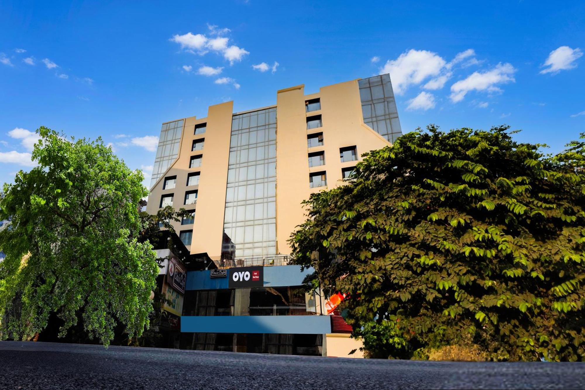 Hotel O Neek Palace Amhedabad Dış mekan fotoğraf