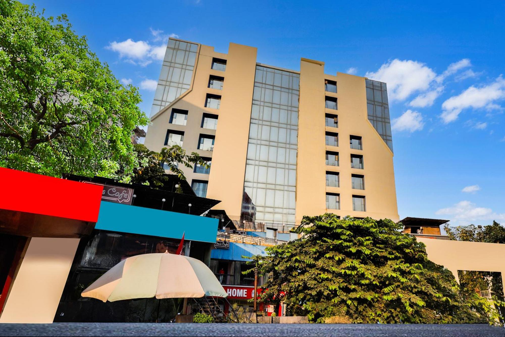 Hotel O Neek Palace Amhedabad Dış mekan fotoğraf